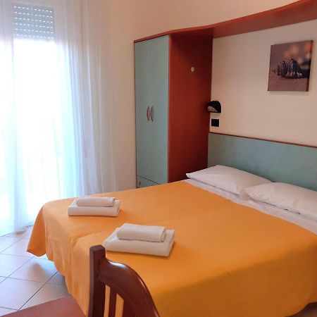 Hotel Brooklyn Rimini Exterior photo