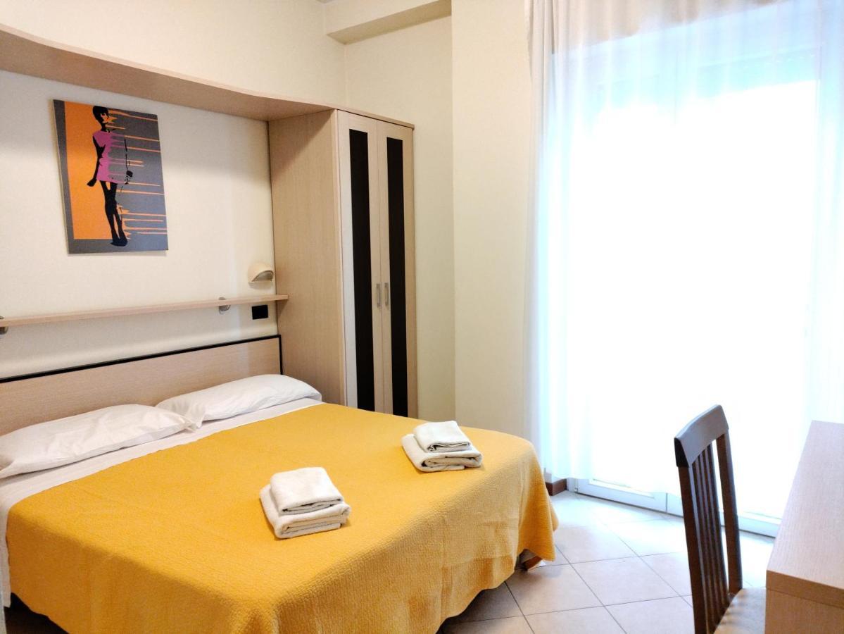 Hotel Brooklyn Rimini Exterior photo