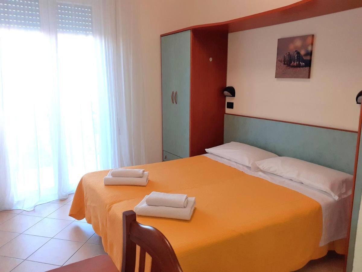 Hotel Brooklyn Rimini Exterior photo